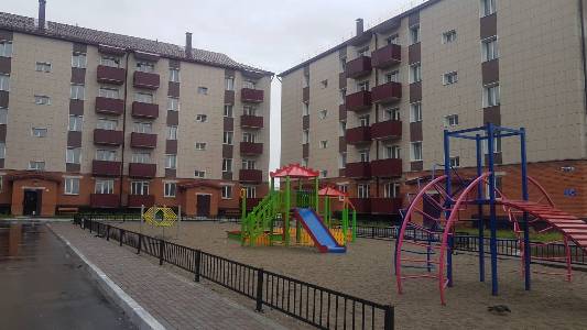 В Республике Тыва вручили ключи от новых квартир гражданам, проживавшим в аварийных многоквартирных домах