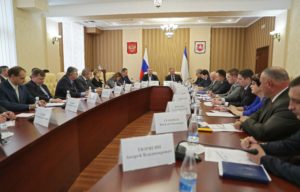 Председатель наблюдательного совета государственной корпорации — Фонда содействия реформированию ЖКХ Сергей Степашин и генеральный директор Фонда ЖКХ Константин Цицин посетили с рабочим визитом Республику Крым