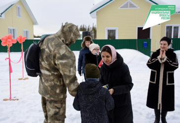 В Советском районе Ханты-Мансийского автономного округа – Югры 20 семей, проживавших в аварийных домах, переезжают в новые квартиры