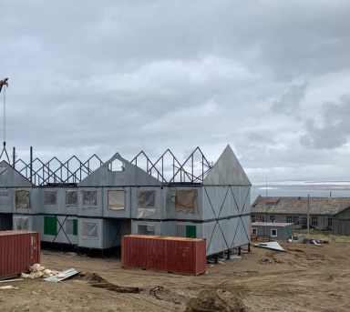 В поселке Ключи Камчатского края продолжается строительство дома, квартиры в котором будут предоставлены гражданам, проживающим в аварийном жилищном фонде 