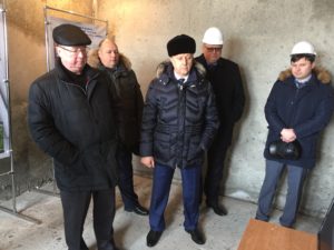 Председатель наблюдательного совета государственной корпорации – Фонда содействия реформированию жилищно-коммунального хозяйства Сергей Степашин, генеральный директор Фонда ЖКХ Константин Цицин и заместитель главы госкорпорации Олег Рурин посетили с рабоч