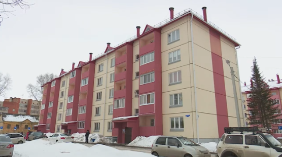 В городе Омске в 2022 году в рамках национального проекта «Жилье и городская среда» новые квартиры получат 236 семей, проживающих в аварийном жилищном фонде