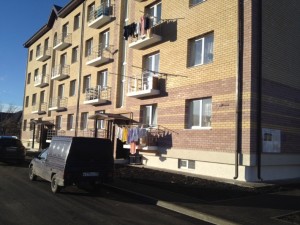 Прокуратура Карачаево-Черкесской Республики проинформировала Фонд содействия реформированию ЖКХ о результатах проведенной проверки по соблюдению законодательства при реализации программ в рамках 185-ФЗ
