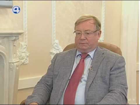 Интервью с главой наблюдательного совета Фонда содействия реформированию ЖКХ Сергеем Степашиным. 