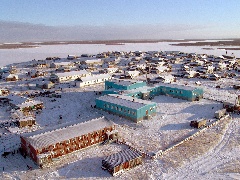 В Таймырском Долгано-Ненецком муниципальном районе Красноярского края планируется переселить из аварийного жилищного фонда более 400 человек