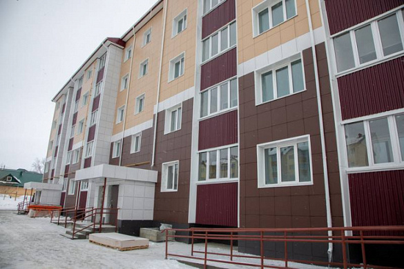 В Сахалинской области в рамках программы «Народный контроль» граждане, проживающие в аварийных домах, инспектируют свои будущие квартиры в новостройках