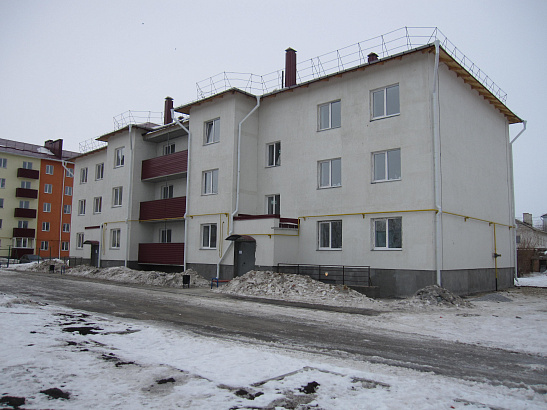 В городе Сибае Республики Башкортостан 12 семей получили ключи от новых квартир в рамках реализации программы по переселению граждан из аварийного жилищного фонда