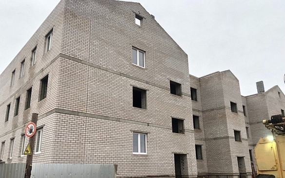 В Котласском районе Архангельской области ведется строительство многоквартирного дома, в который из аварийного жилья переедут 24 семьи