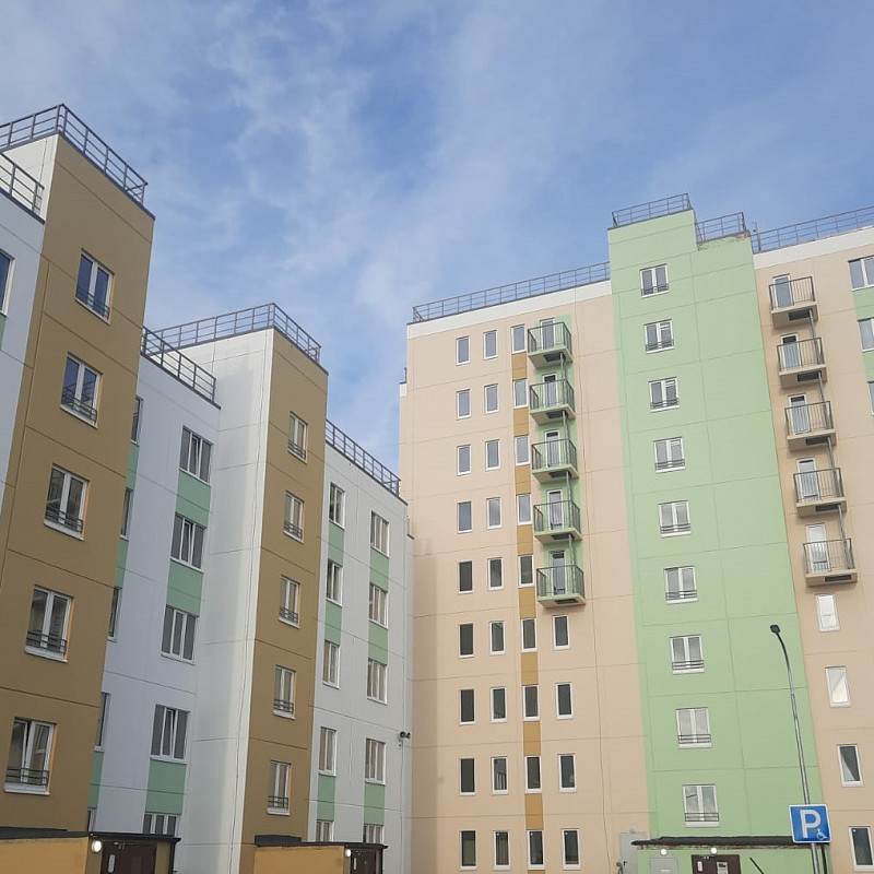169 жителей аварийных домов Ленинградской области переезжают в новые квартиры