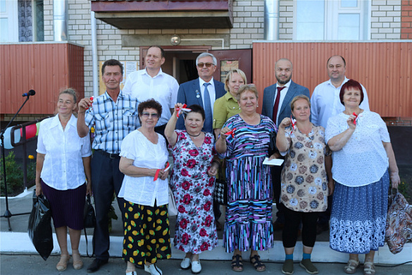 В городе Шумерле Чувашской Республики ключи от квартир в новом доме вручили 34 гражданам, проживавшим в аварийном жилищном фонде