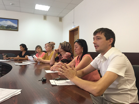 В Кабардино-Балкарской Республике продолжается информационно-разъяснительная работа с гражданами по вопросам капитального ремонта многоквартирных домов