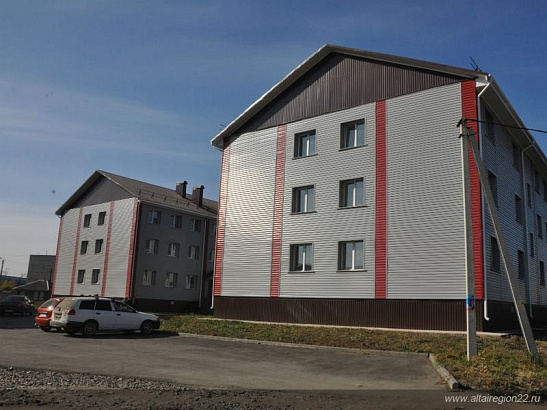 В городе Камень-на-Оби Алтайского края  53 семьи получили ключи от новых квартир в рамках реализации программы по переселению граждан из аварийного жилищного фонда