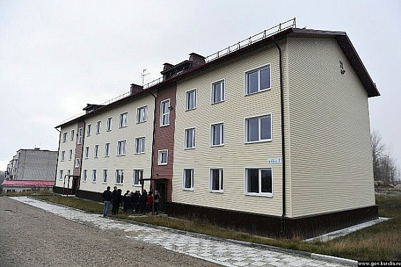 В городе Сегежа Республики Карелия началось заселение дома, в который из аварийного жилья переезжают 46 человек