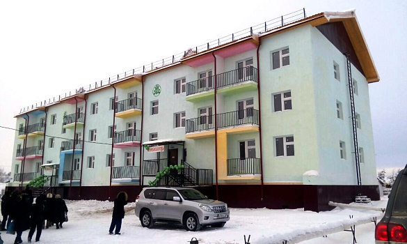 В городе Вилюйске Республики Саха (Якутия) 36 семей получили ключи от новых квартир в рамках реализации 185-ФЗ