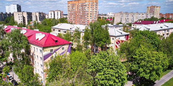 В Московской области с начала 2022 года отремонтировано 400 кровель многоквартирных домов