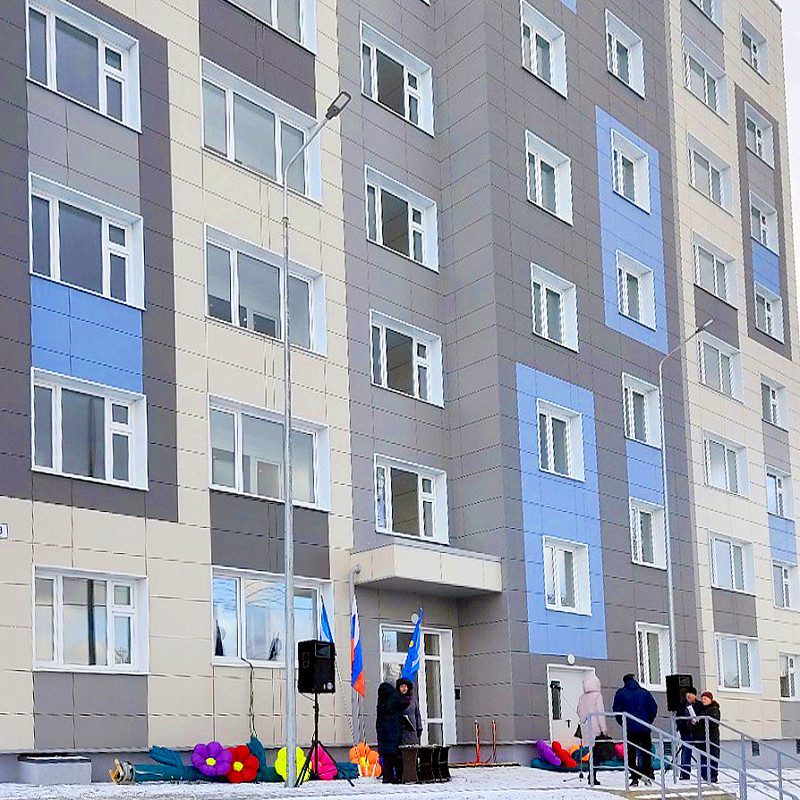 В Сахалинской области еще 32 семьи переезжают из аварийных домов в новые квартиры 