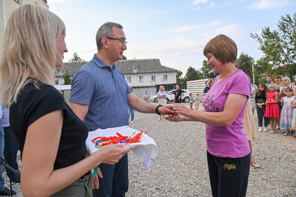 В поселке Думиничи Калужской области 74 человека, проживавшие в аварийном жилищном фонде, переехали в новый дом
