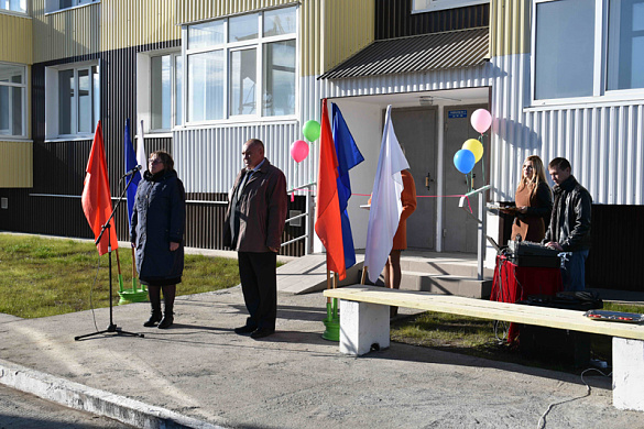В поселке Усть-Камчатске Камчатского края 30 семей получили ключи от новых квартир в рамках реализации программы по переселению граждан из аварийного жилья