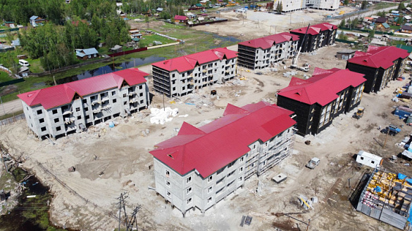 В селе Бердигестях Республики Саха (Якутия) строительная готовность квартала из 7 многоквартирных домов, в которые из аварийного жилья переедут 730 человек, составляет более 55%