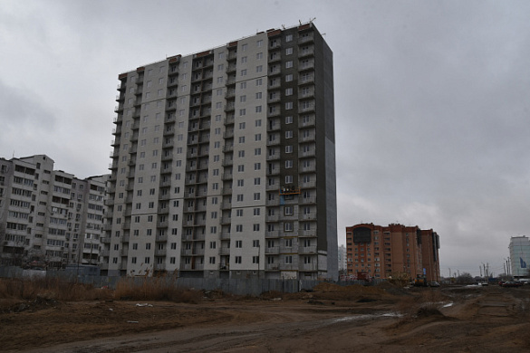 В городе Астрахани завершается строительство многоквартирного дома, в который переедут граждане, проживающие в аварийном жилищном фонде