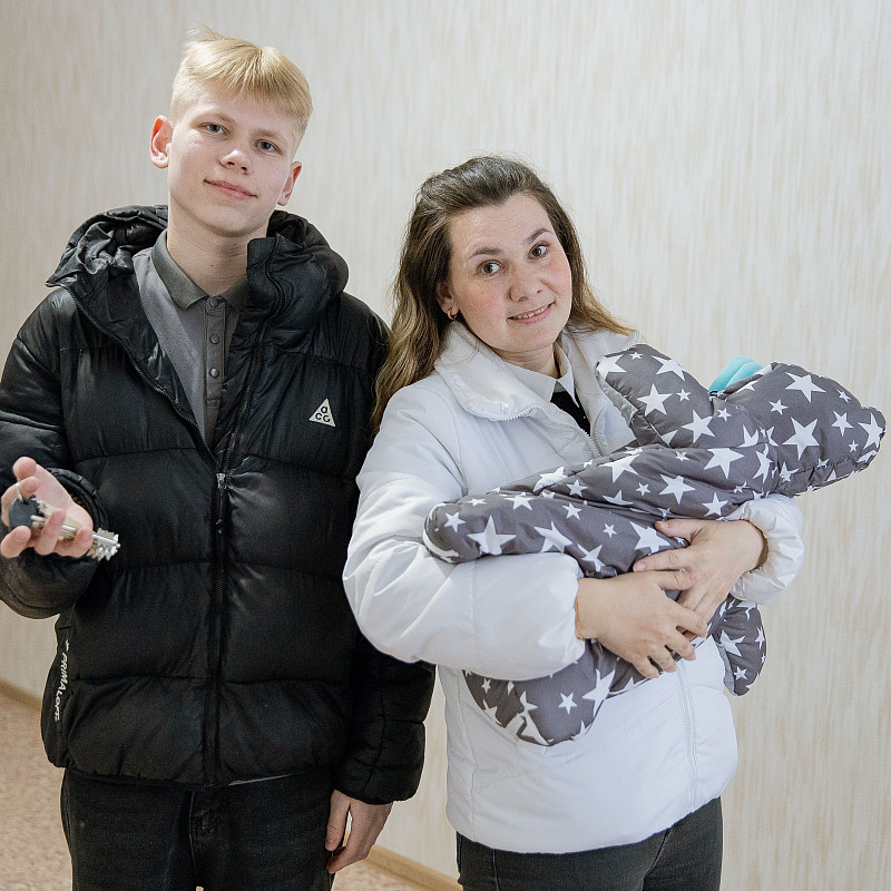 Более 408 тыс. семей переехали из аварийных домов с 2019 года