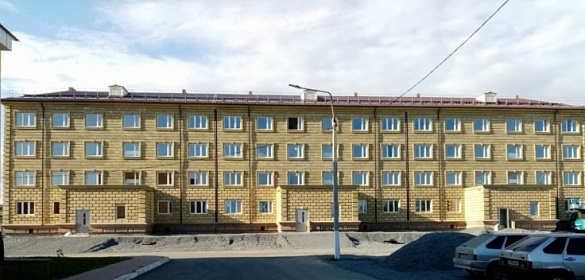 В поселке Новоангарске Мотыгинского района Красноярского края вручили ключи от новых квартир 62 гражданам, проживающим в аварийных домах 