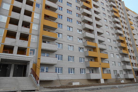 Глава города Вологды проинспектировал качество квартир для переселенцев из аварийного жилья