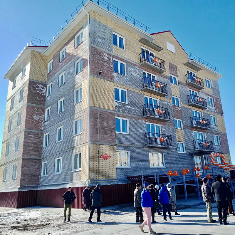 В Боготоле Красноярского края более 60 человек переезжают из аварийного жилья в новостройку