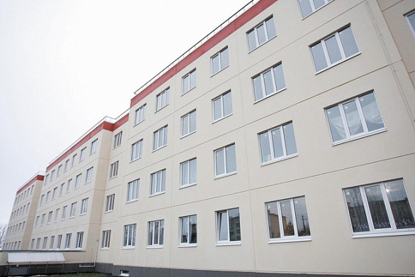 В Кингисеппском районе Ленинградской области в рамках программы переселения граждан из аварийного жилья предусмотрено обеспечить новыми квартирами более 600 человек