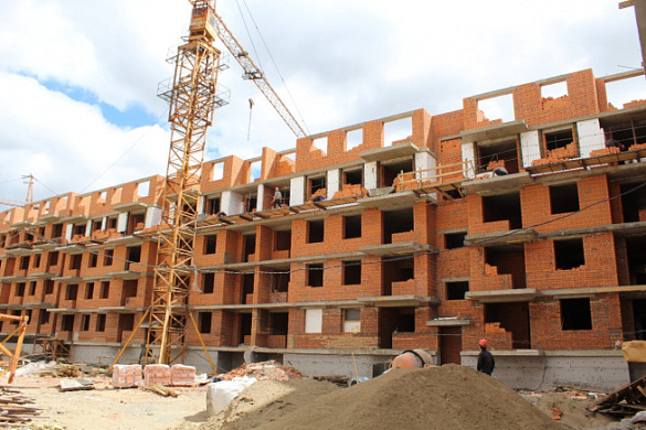 В Забайкальском крае продолжается строительство многоквартирного дома, в который до конца 2022 года из аварийного жилья переедут 120 семей