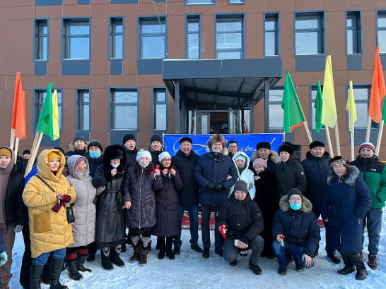 В Чурапчинском районе Республики Саха (Якутия) 12 семей получили ключи от новых квартир по программе переселения граждан из аварийного жилищного фонда